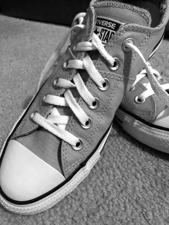 bw converse shoes